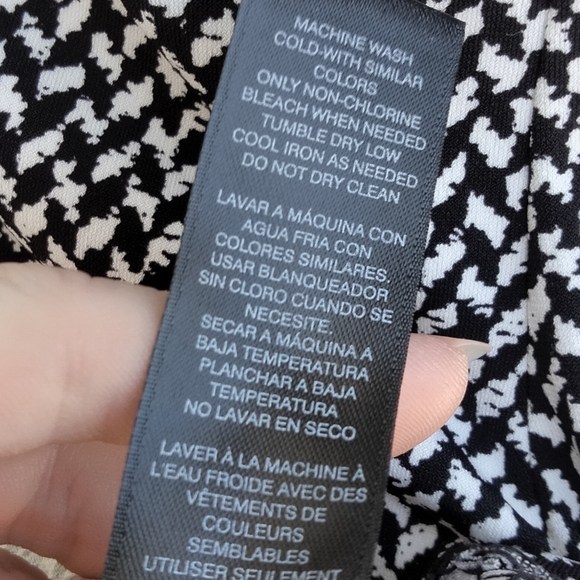 WHBM Lace Trim V-Neck Camisole with Adjustable Straps Sz XL - Picture 6 of 8